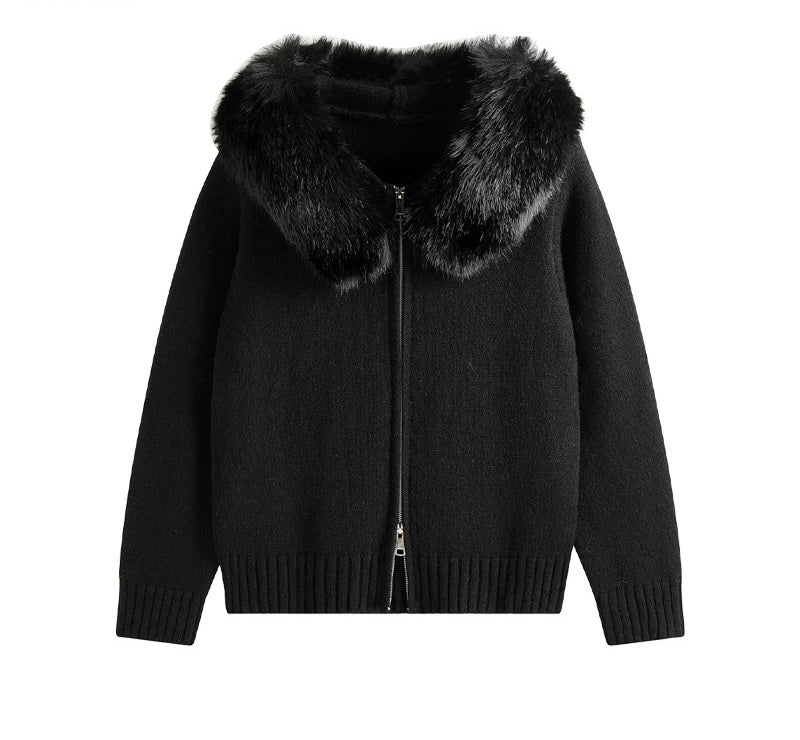 "Feline" Strickjacke mit Fell