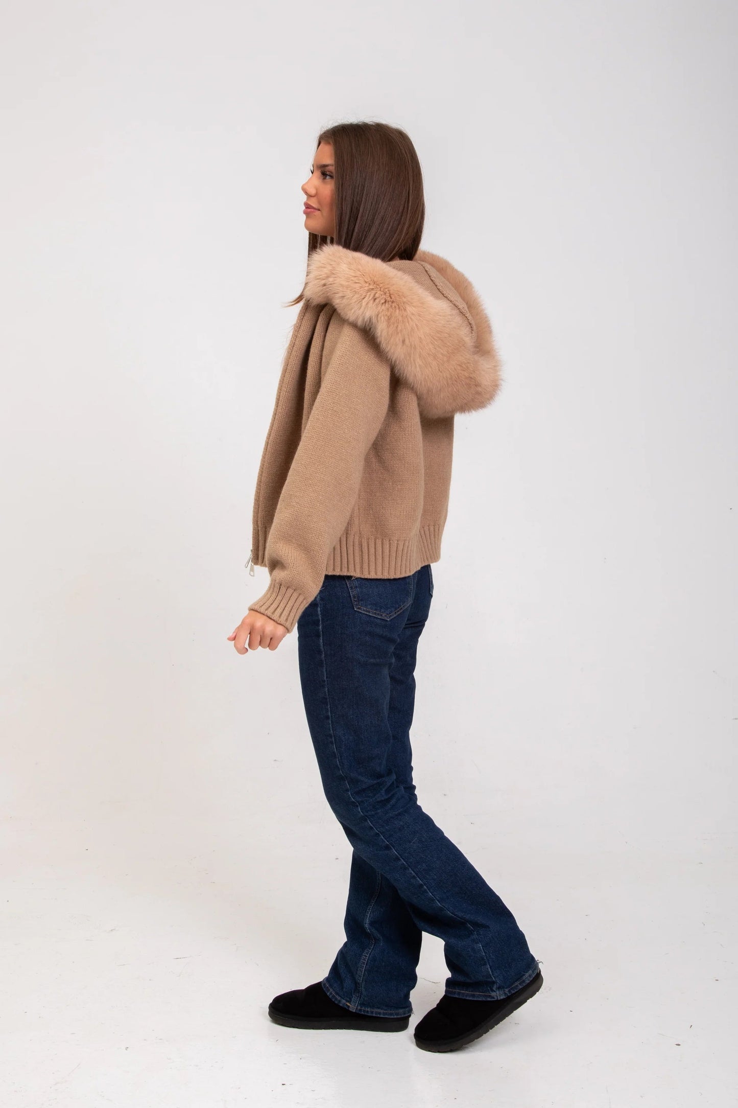 "Feline" Strickjacke mit Fell